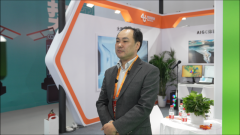 纪智辉暗示：“正在这个时代